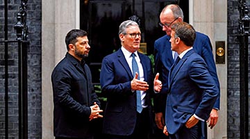 泽连斯基拒割地 特朗普促乌举行大选