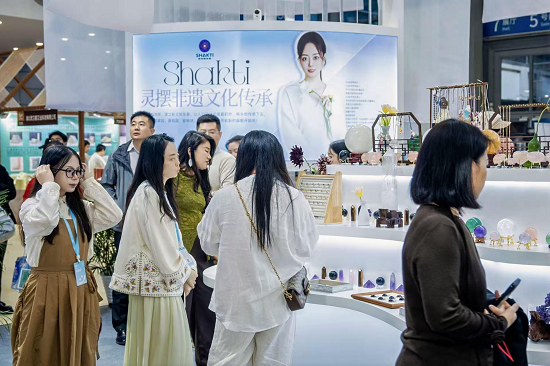 灵摆非遗文化赋能美好生活，亮相大湾区健康产业展