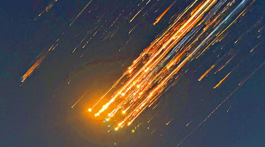 多架客机紧急规避 飞行员目睹“猛烈火焰” 美媒揭SpaceX“星舰”爆炸威胁民航安全