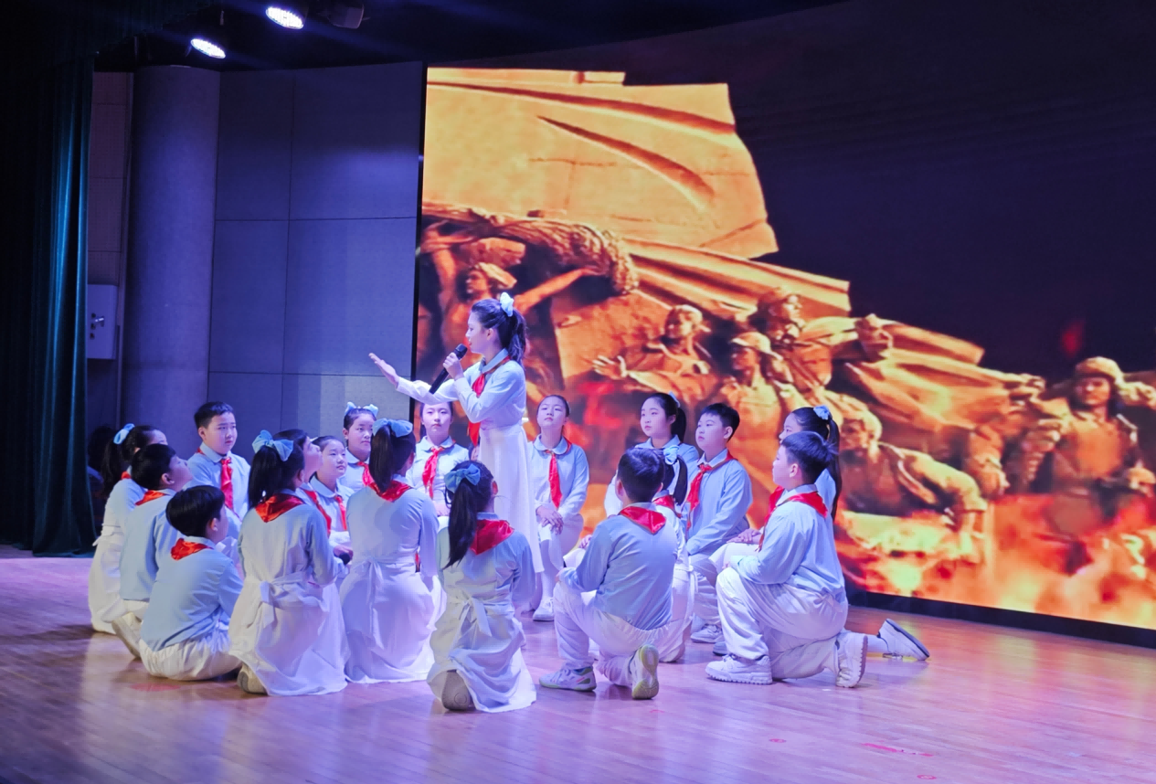 “经典润童心 文脉代代传”民权县2025中华经典诵读落幕   