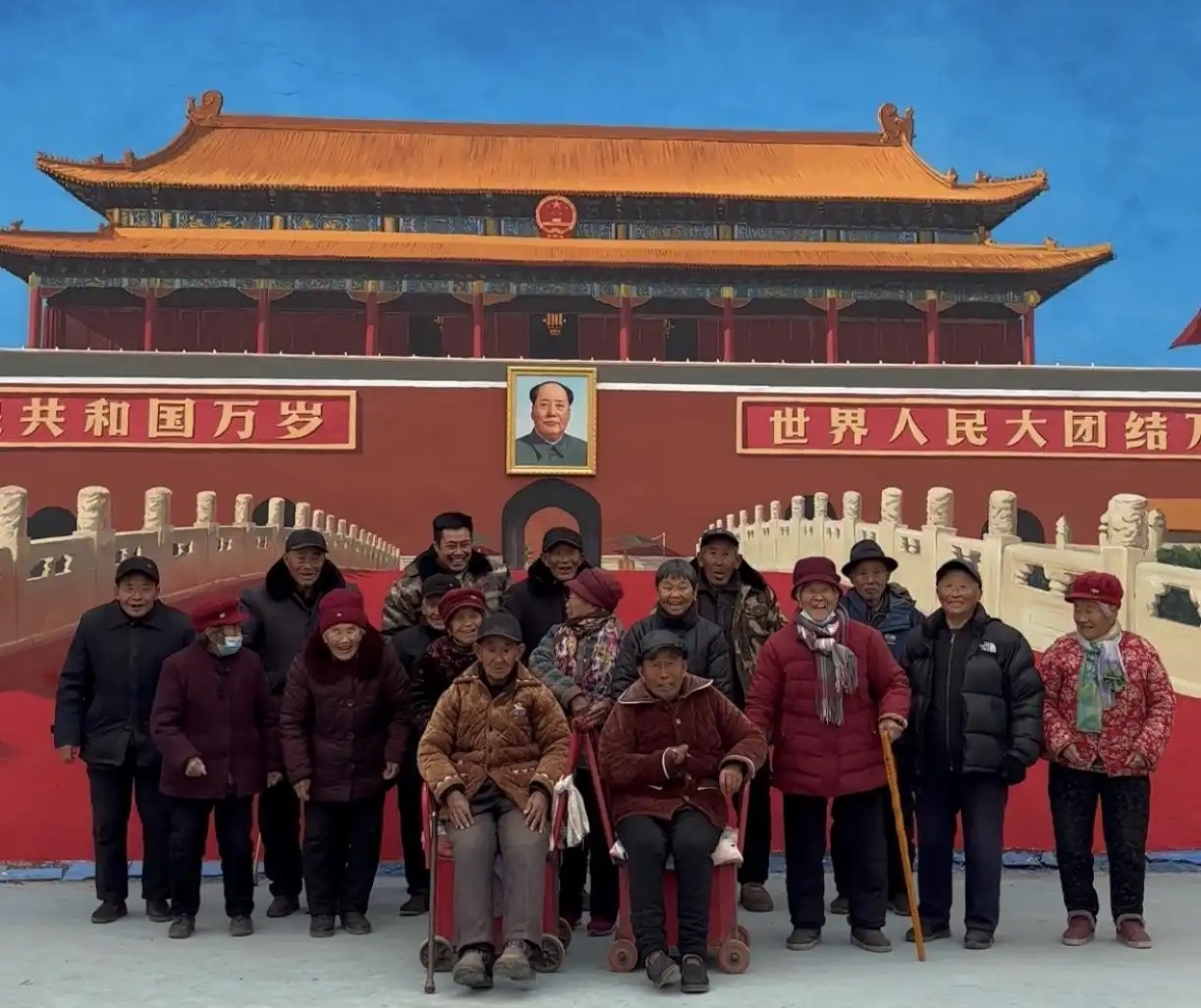 丹青“绘”初心 妙笔“惠”振兴 ——商丘青年画家吴承言制作墙绘为乡亲圆梦