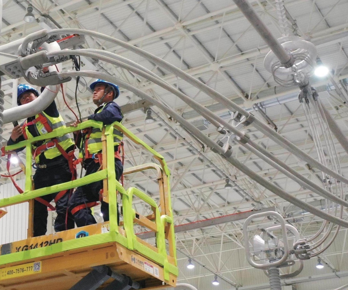 国际领先 中国首创 世界首台新型换流阀在河南投运