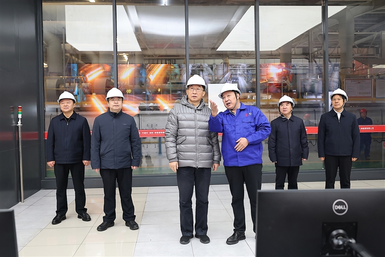 刘宁到洛阳市汝阳县伊川县调研推动工作时强调 创新引领制造业高质量发展 因地制宜打造县域优势产业