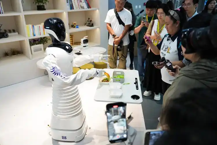 郑州机器人产业跑出加速度