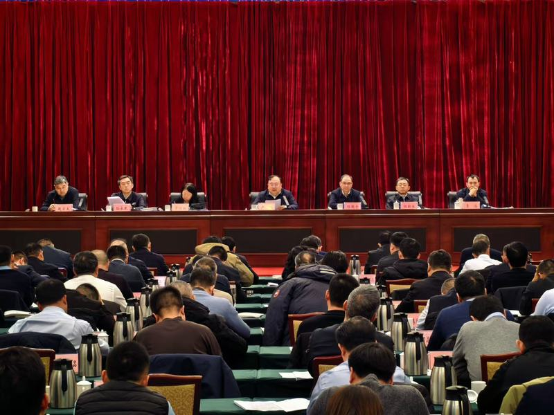 上线46项“高效办成一件事” 惠及企业群众办事5.89亿件次 打造具有河南辨识度的政务服务