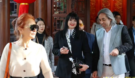 ECI全球数字创新组织嘉宾参观“星河湾”