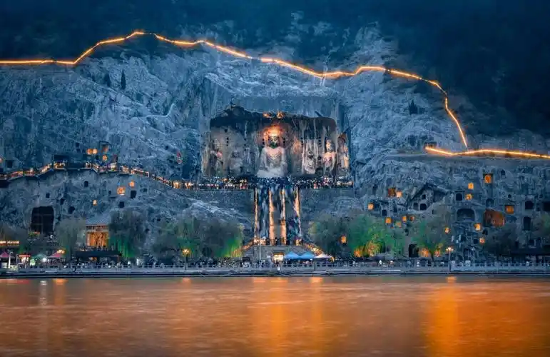 牢记领袖嘱托 推动文化繁荣兴盛开新局谱新篇 ——2025年河南宣传思想文化工作综述