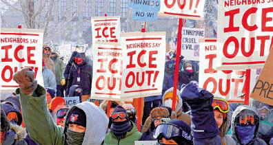 明尼苏达州5万人示威 抗议移民局滥捕