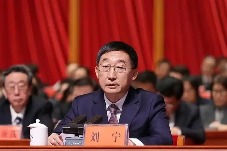 刘宁参加郑州市代表团审议时强调 攻坚克难锐意进取加快郑州中心城市建设 在全省“十五五”发展中展现新担当新作为