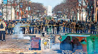 无辜民众被执法者枪杀 美掀抗争风暴