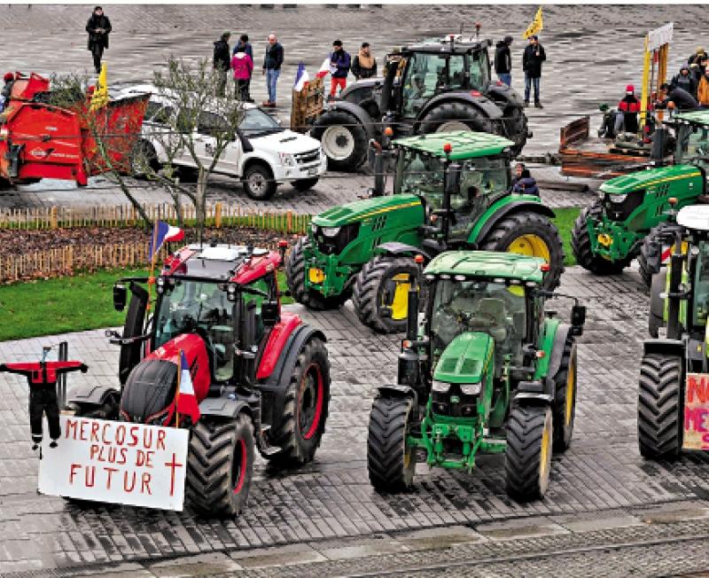 特朗普挥关税大棒 美盟友拓贸易合作