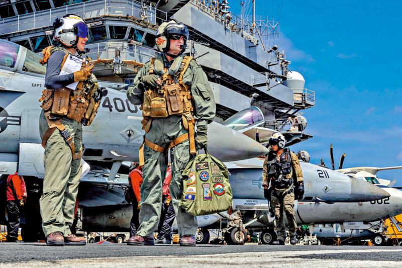 特朗普威胁动武 伊朗誓言全面反击