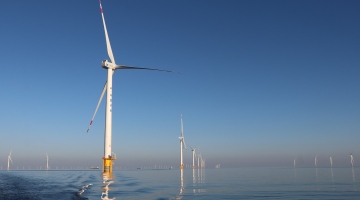 加快创建世界一流上市发电公司　华能国际斩获“金紫荆”奖两项殊荣