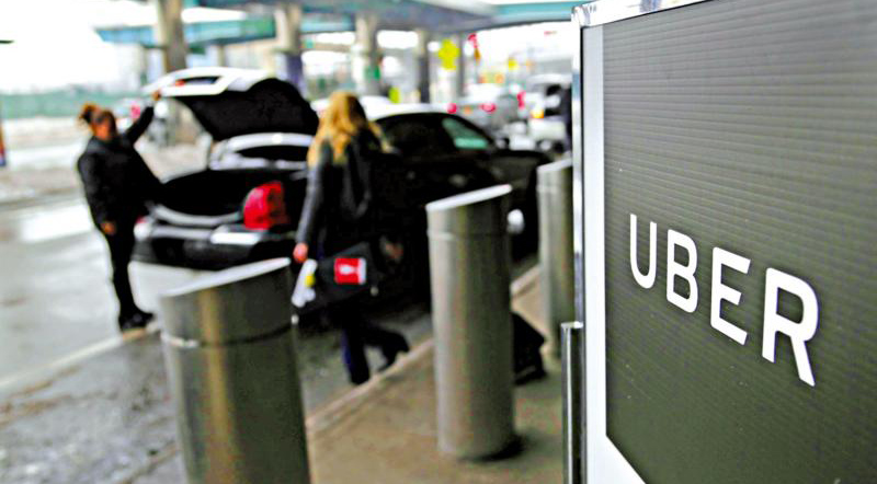 运输署：跨境私家车载客须持许可证