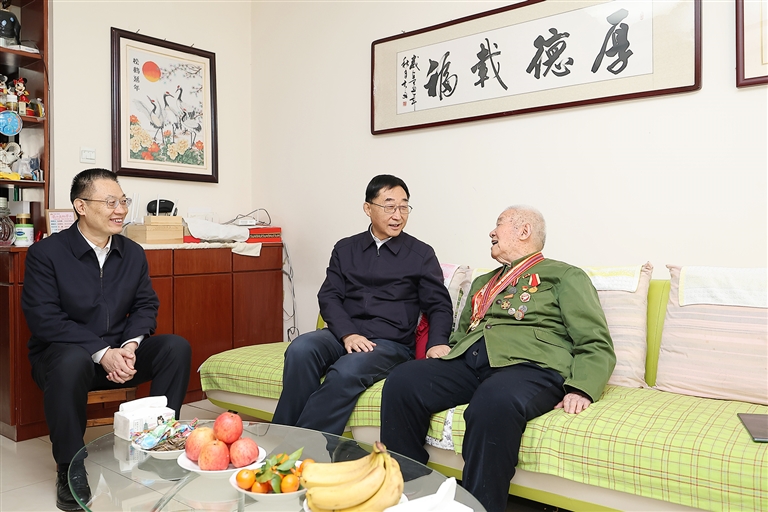 刘宁：聚焦急难愁盼 办好为民实事 确保人民群众欢乐平安祥和过节