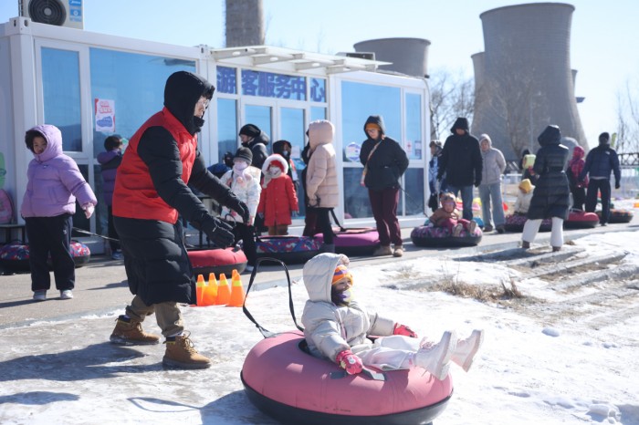 深耕冬奥遗产 普惠全民冰雪——石景山区“雪上运动进社区(苹果园、五里坨)”活动圆满落幕