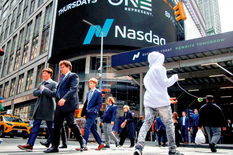 谋定而动/美AI股估值持续高位 提防大跌市