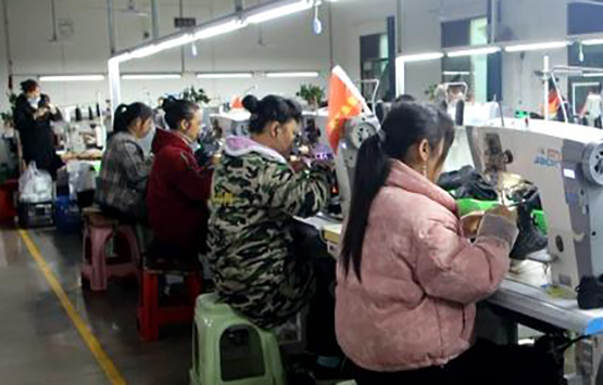 湖南新宁：复工跑出“加速度”  实干冲刺“开门红”