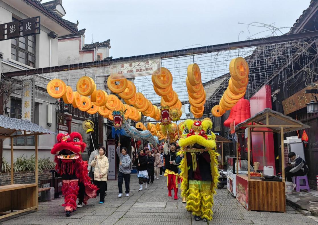 长沙望城靖港古街春意浓 芦江社区温情暖民心