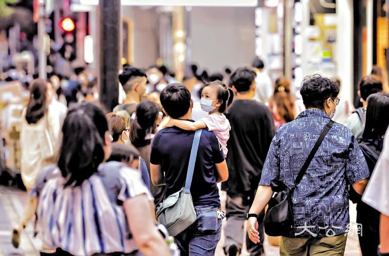 过度使用电子产品 Z世代易情绪困扰