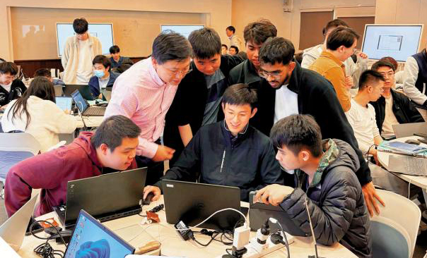 2026全国两会 五年规划大家谈/把握AI新赛道 未来教育须创新