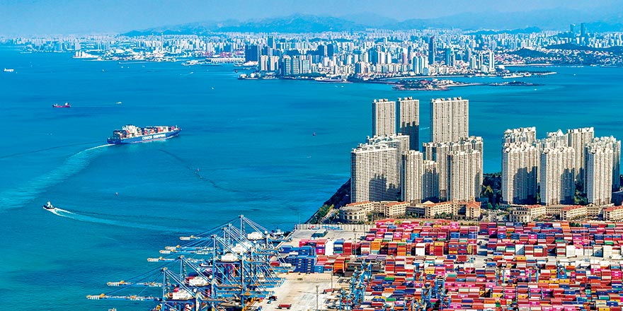 中国外贸超预期 首两月出口大升21.8%