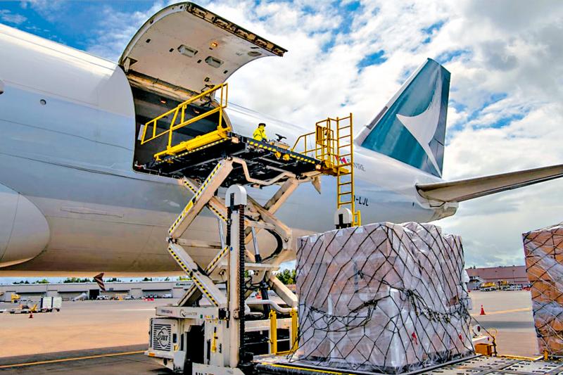 抓紧机会/中东交通受阻 港物流业运力可补上