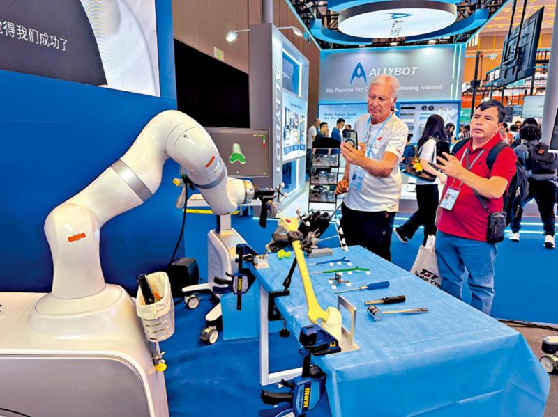 借助香港金融优势 打造广东“六小龙”