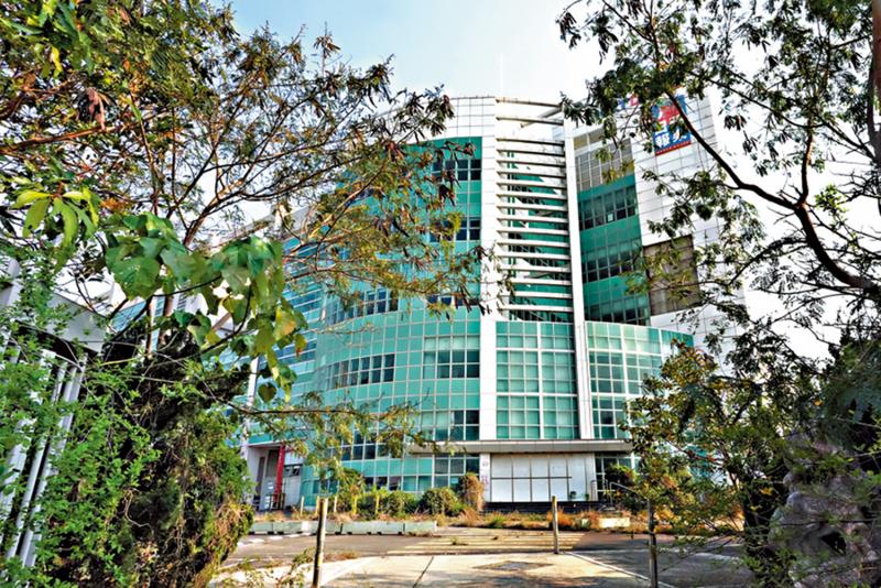 新闻速递/警方封锁《苹果》大楼调查