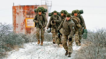 特朗普威胁北约：不给格陵兰岛就拜拜