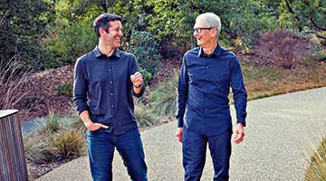 库克卸任苹果CEO特努斯接棒 料聚焦AI新产品迎接创新挑战