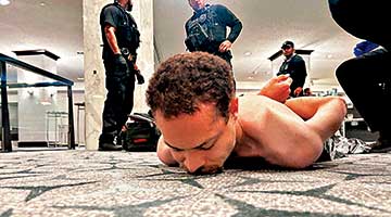 白宫晚宴枪击最新调查进展：被捕枪手为一名家教，曾留下字条