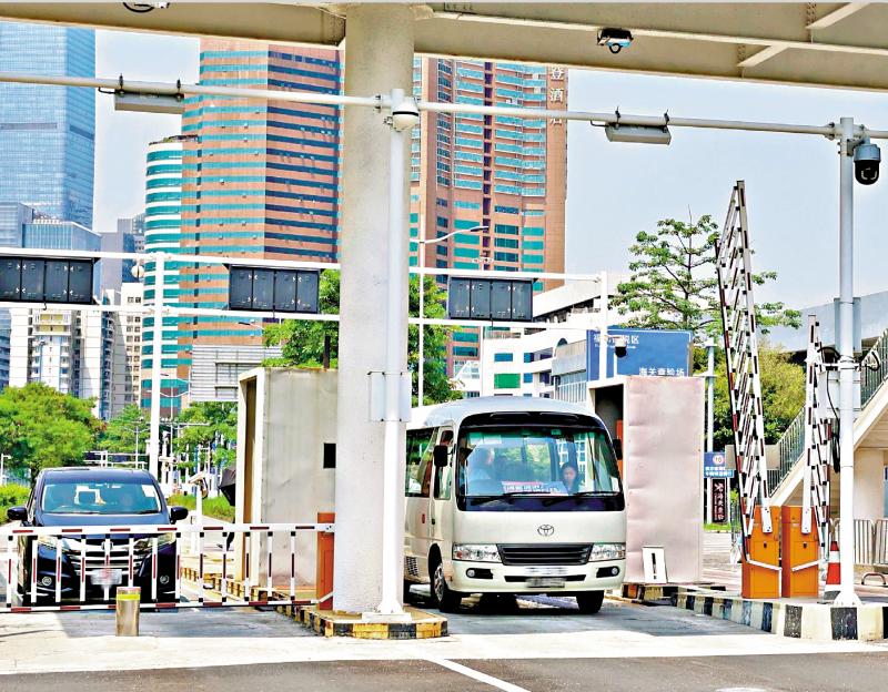 人才流动/加强粤港澳高校人才联通 促进科创