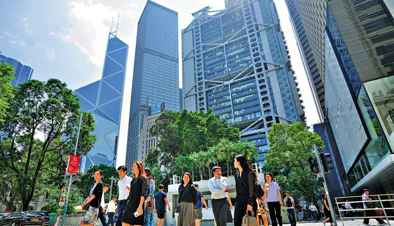 谈楼说按/楼市好景 银行加回赠吸客\王美凤