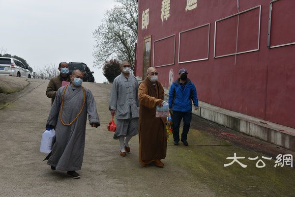 湖南佛协启动偏远山区中小寺院抗疫慈济行 (3).JPG 湖南佛协启动偏远山区中小寺院抗疫慈济行 (3).JPG
