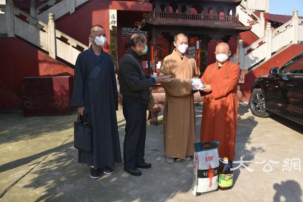 湖南佛协启动偏远山区中小寺院抗疫慈济行 (56).JPG