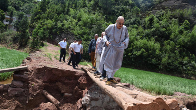 湖南佛教界对衡阳江华江永等地洪涝受灾群众开展帮扶