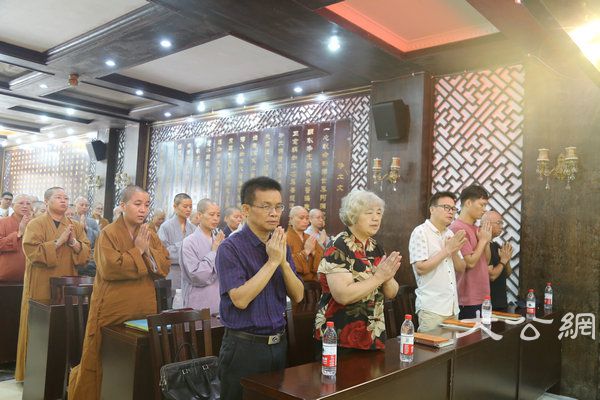 湖南佛学院第十届第四学期开学大会 (19).JPG
