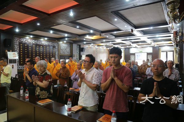 湖南佛学院第十届第四学期开学大会 (20).JPG