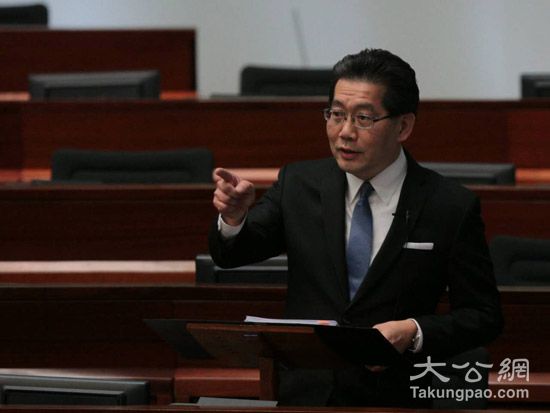 苏锦樑:香港迪士尼仍有相当优势