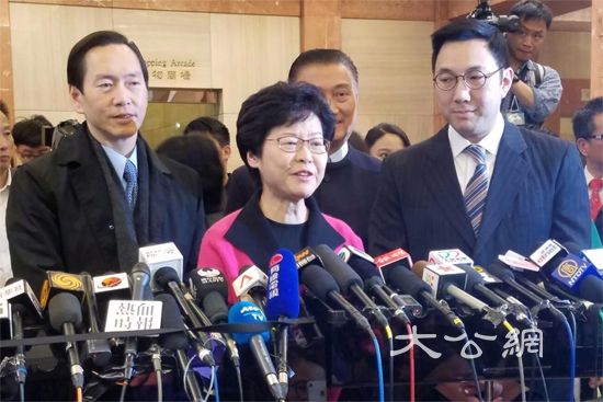 林鄭月娥報名參選稱取得579名選委提名