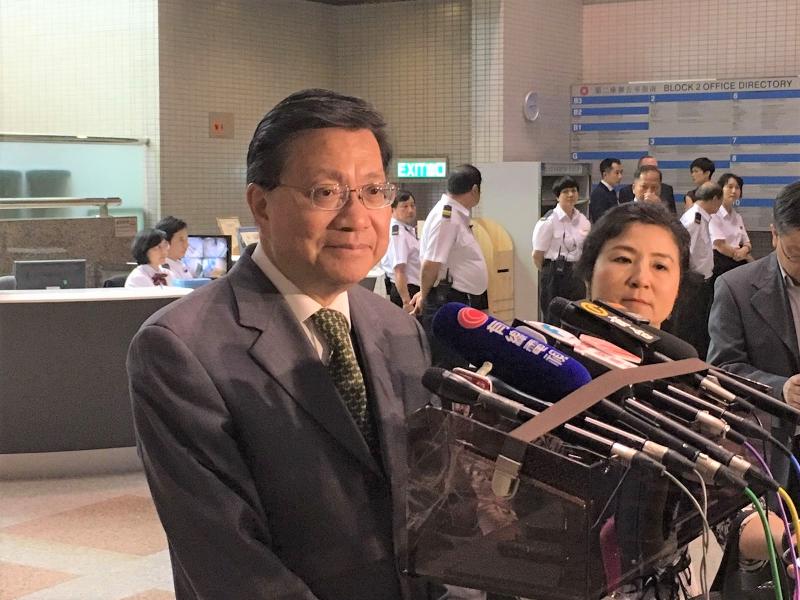 张炳良：「一地两检」达阶段性进展