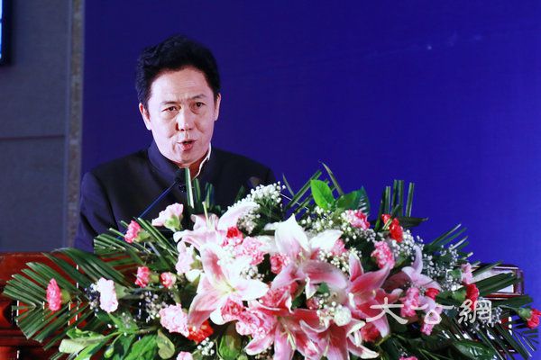 寧夏發展高峰論壇銀川舉行  解讀如何講好「一帶一路」故事