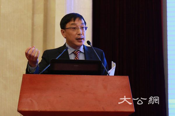 寧夏發展高峰論壇銀川舉行  解讀如何講好「一帶一路」故事