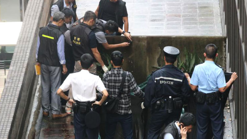 联名户口遭提款 港保安杀前妻后堕毙