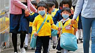 港抗疫基金学生津贴加码至3500元