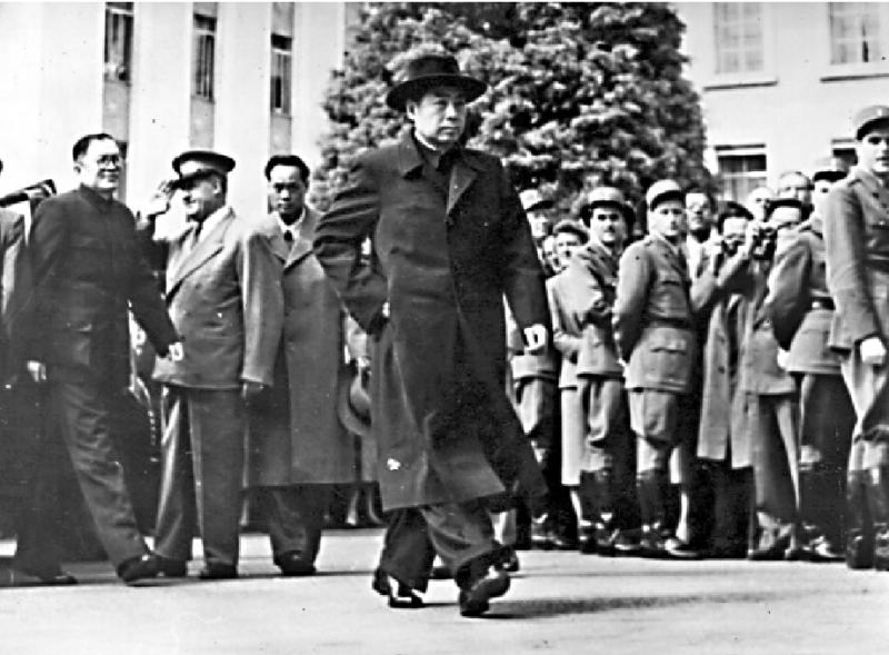 冲破封锁　走向世界
