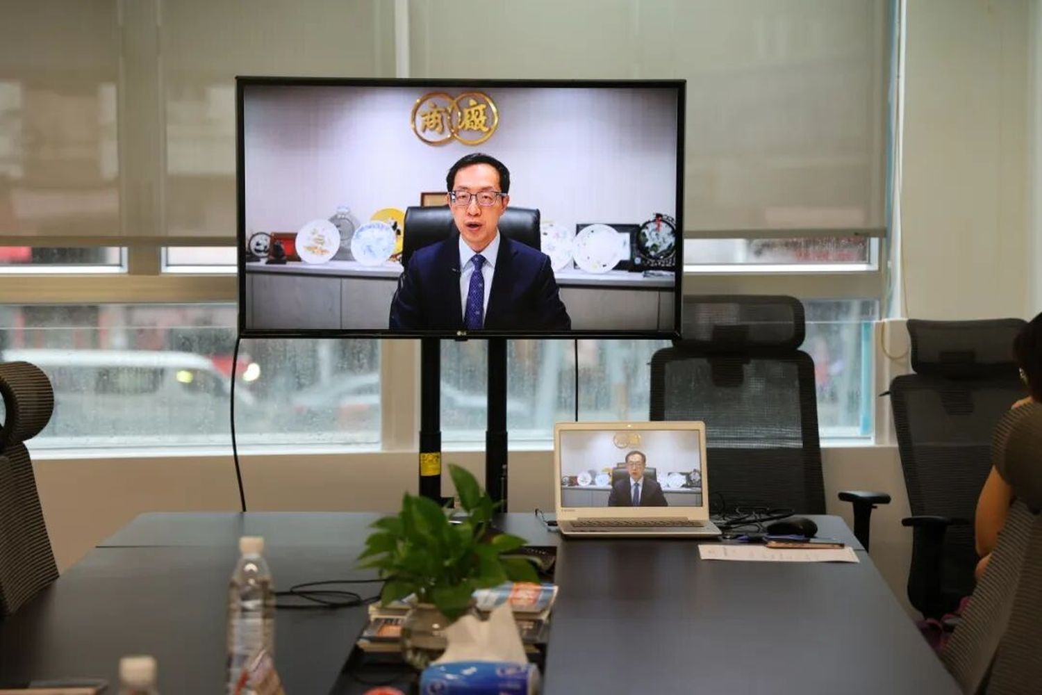 “聚八方良策 擘五年香江——香港首份五年規劃研討”經導圓桌會成功舉辦