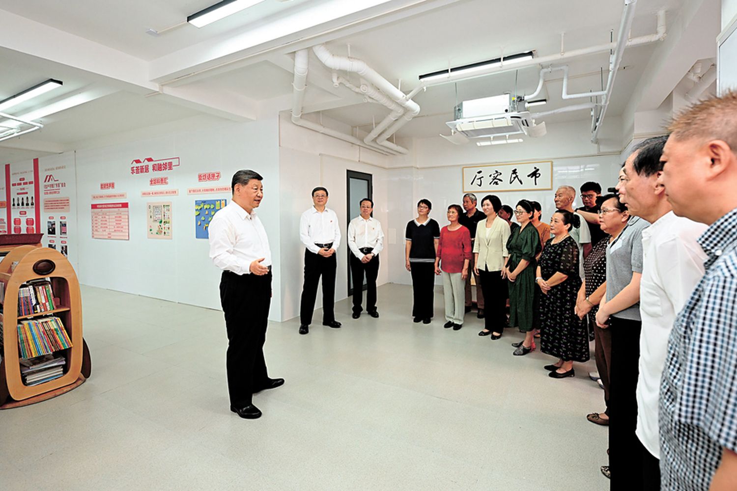 习近平在上海考察时强调 想群众之所想 急群众之所急