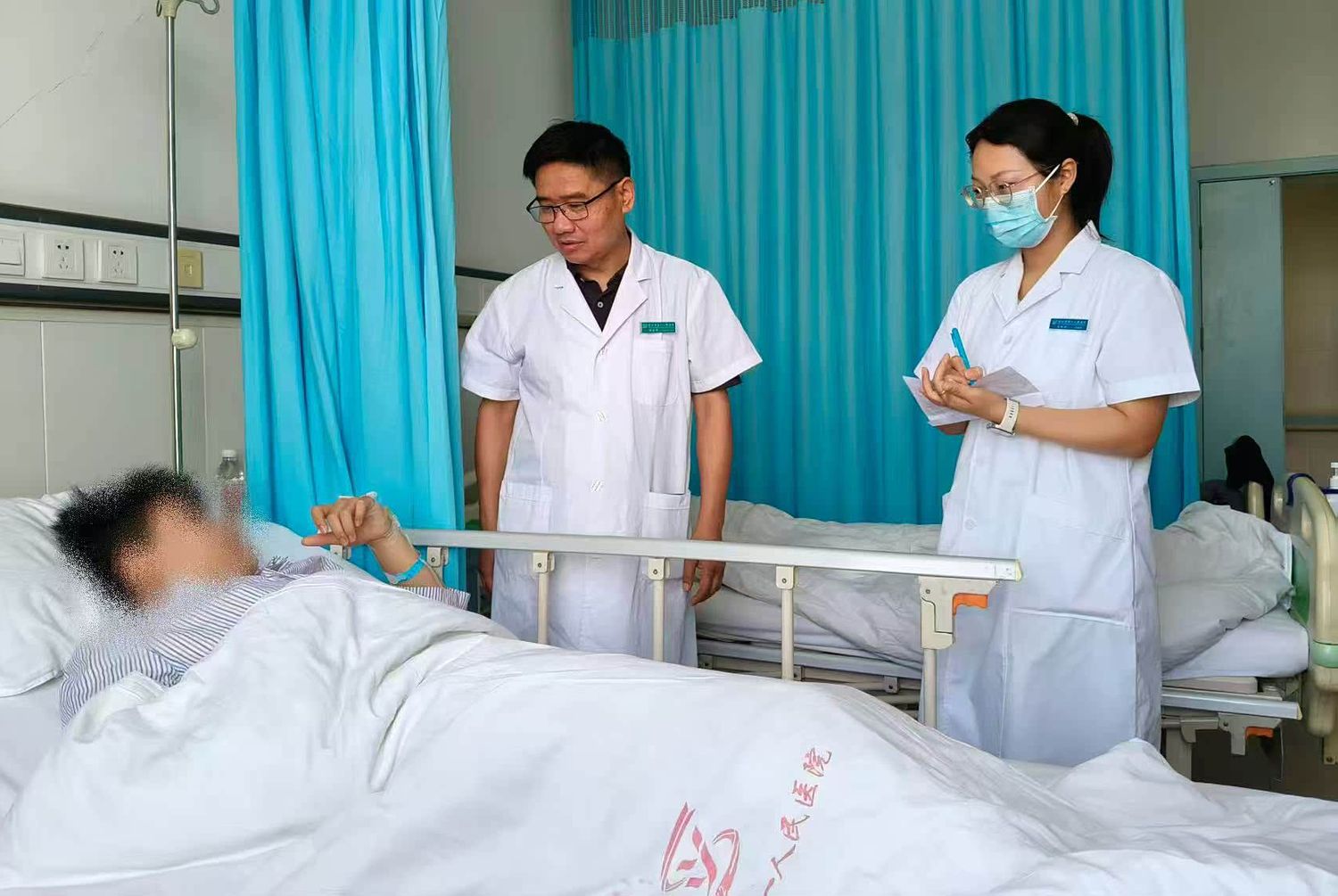 商丘市第一人民醫院孫亞峯：醫者仁心精研肛腸醫術 溫情守護護航百姓健康